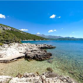 Luxury 5 Bedroom Beachfront Villa near Dubrovnik, Sleeps 11-12